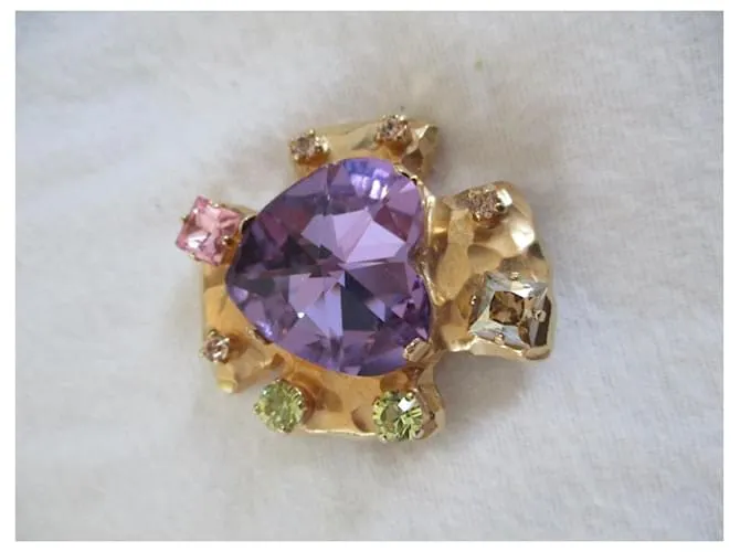 Christian Lacroix Colgante / broche . Gold hardware 