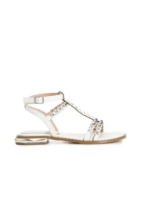 sandalias con tachuelas talladas white