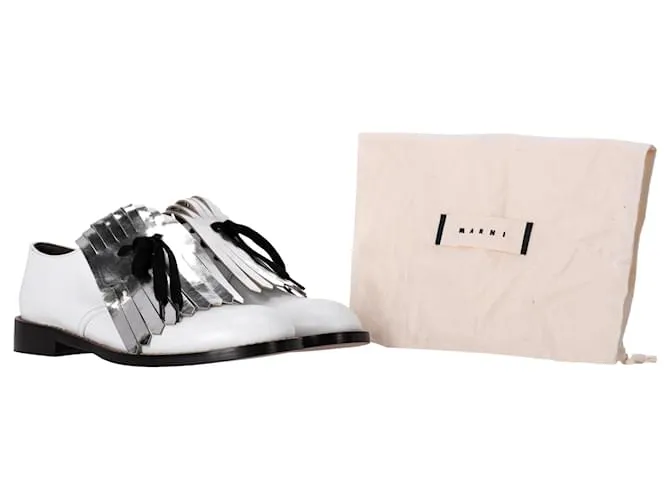 Zapatos Derby con detalles de borlas Marni en cuero blanco 